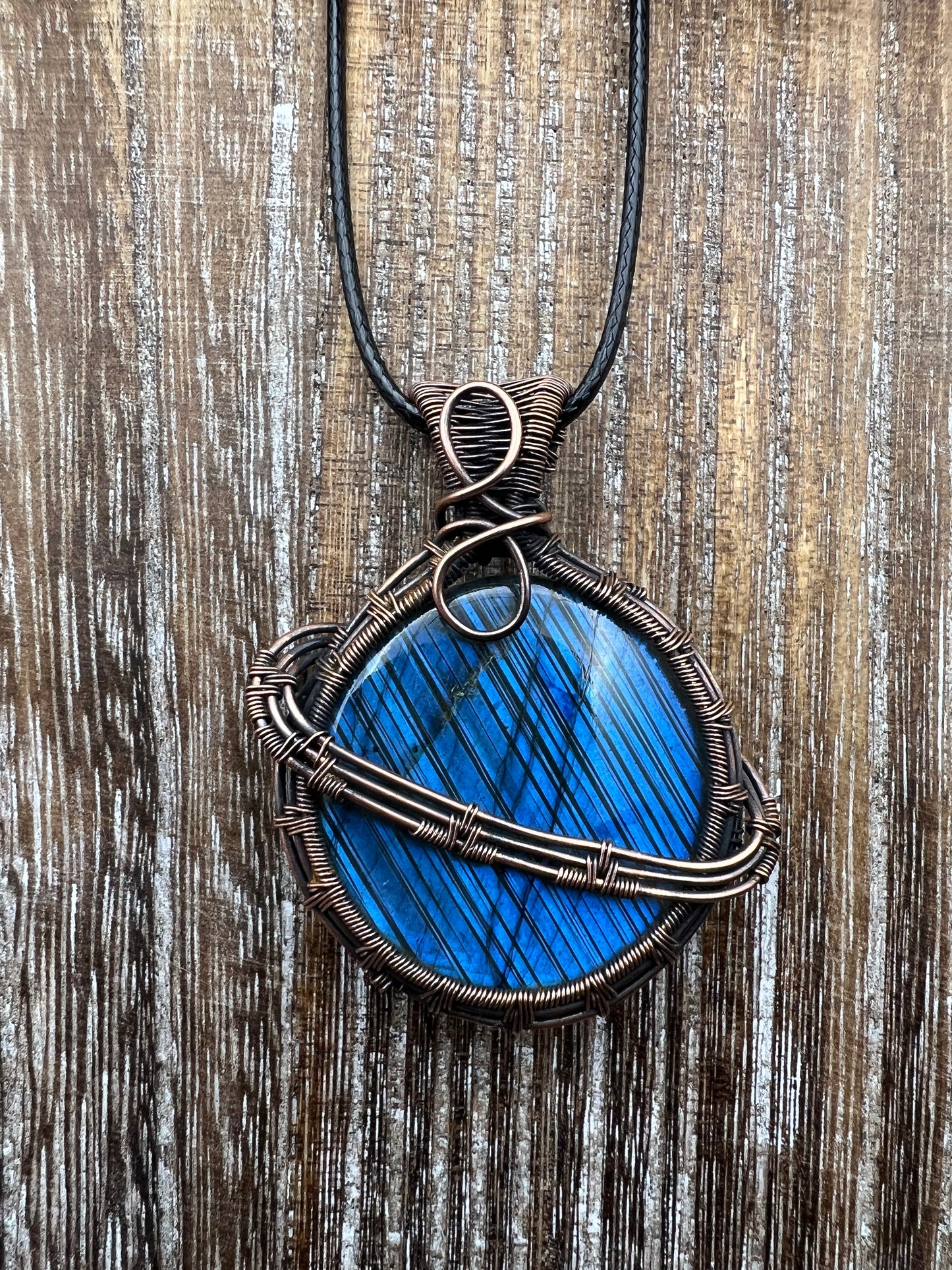 Labradorite Saturn
