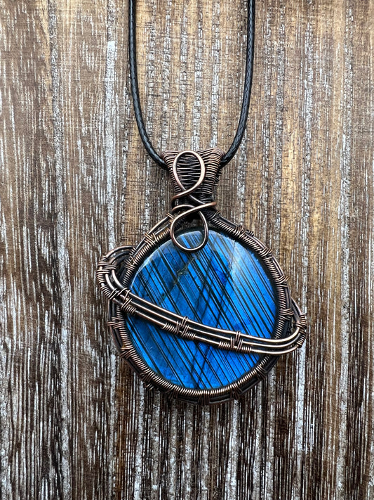 Labradorite Saturn